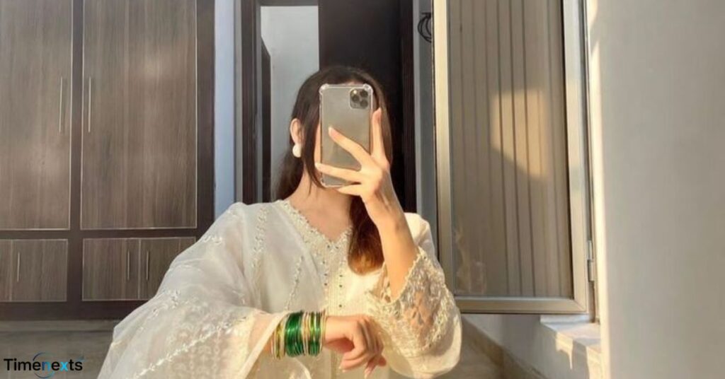 simple-mirror-selfie-caption